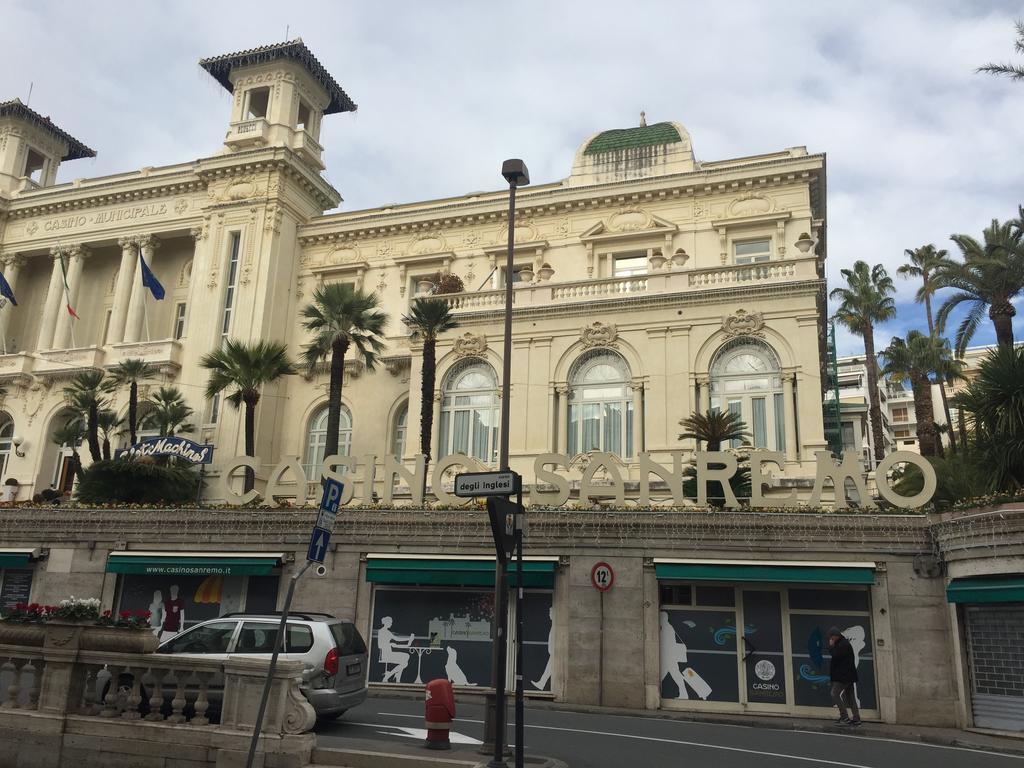 L'Attico Di Anna Apartment Sanremo Luaran gambar