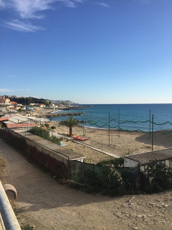 L'Attico Di Anna Apartment Sanremo Luaran gambar